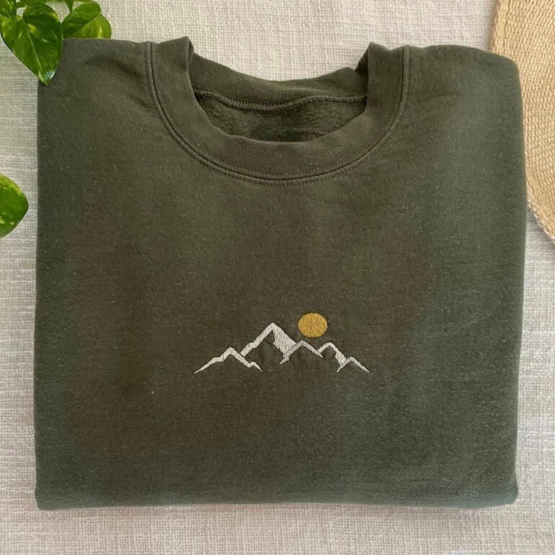 mountain and Sun embroidery Crewneck