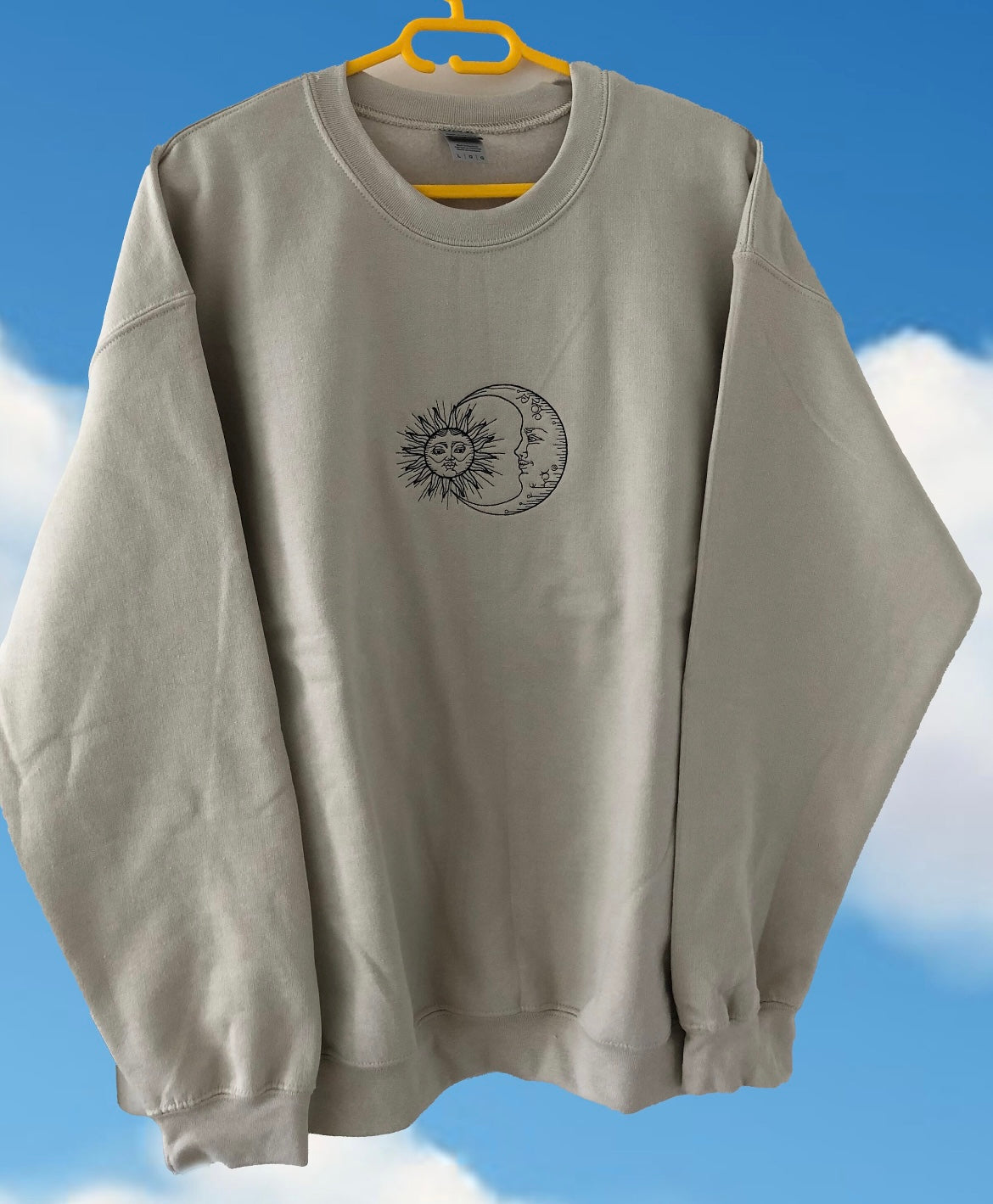 Moon meets Sun Crew neck