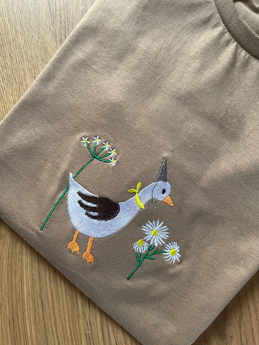 Goose and daisy T-shirt