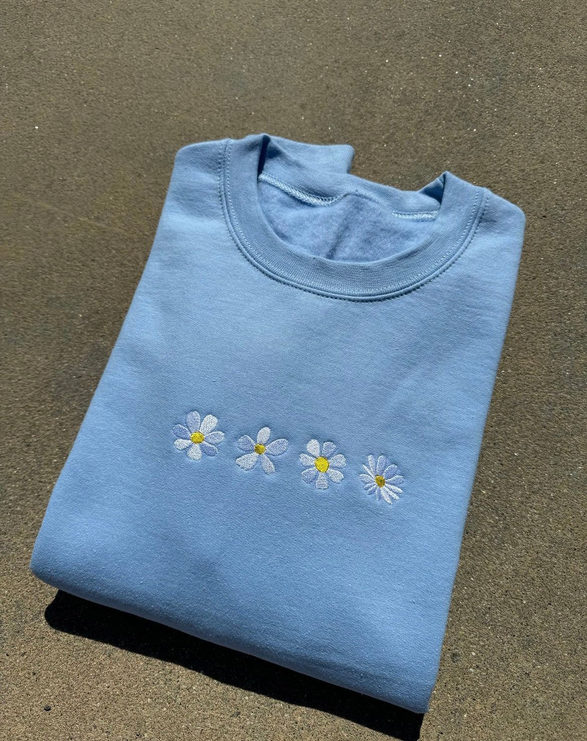 Daisy Embroidered Crewneck